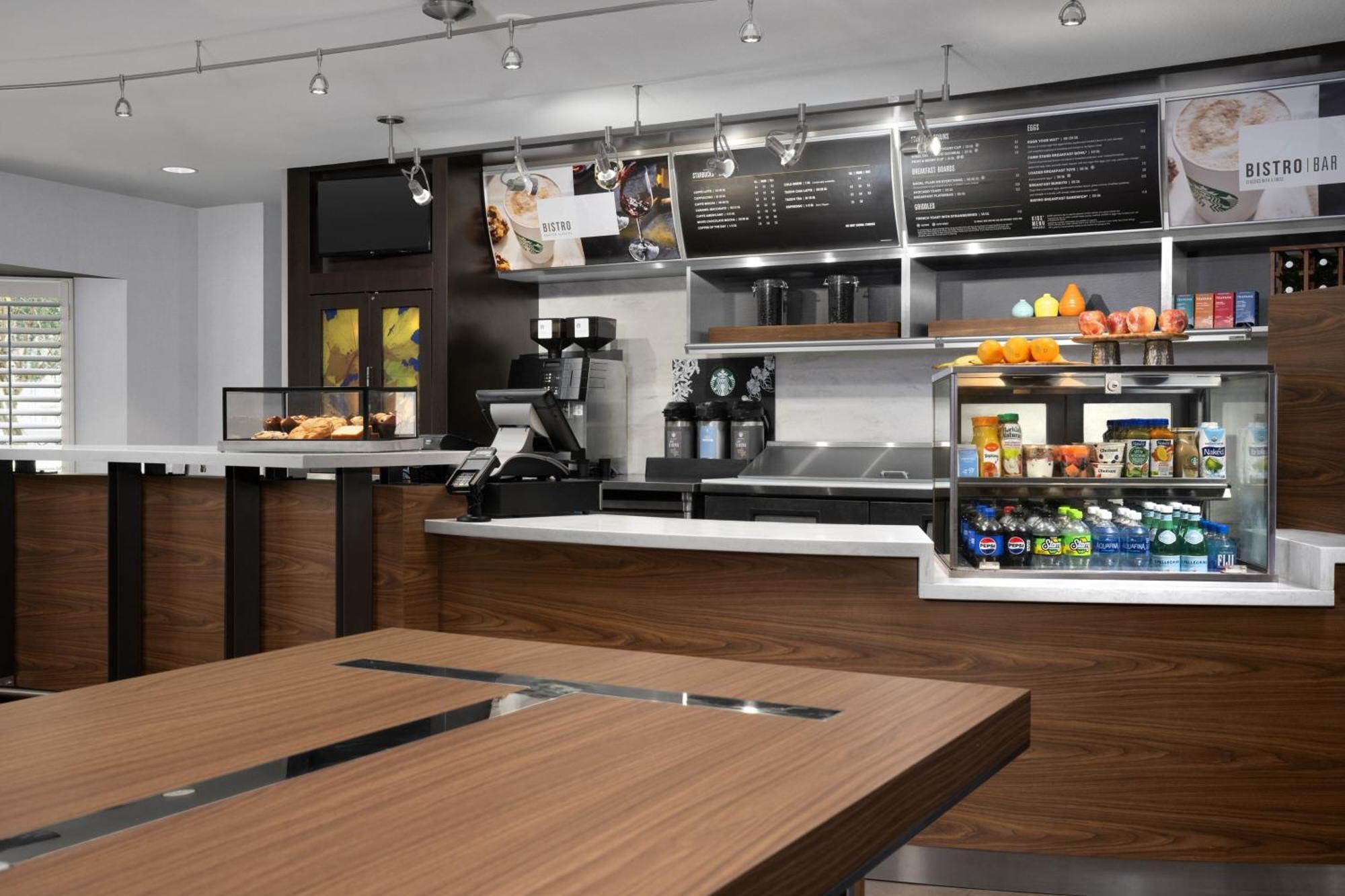 Courtyard By Marriott Orlando East/ucf Area Hotel